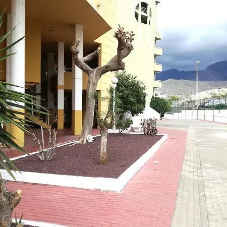 Las Americas Apartment *
