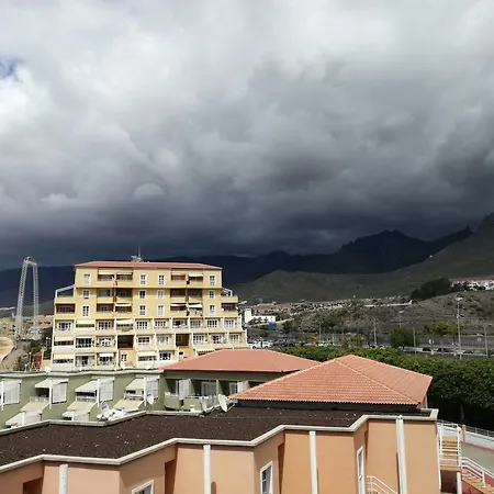 Las Americas Apartment